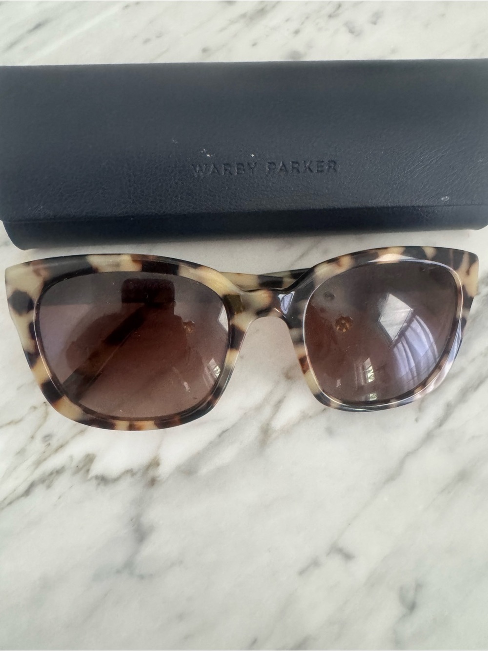 Warby Parker Aubrey Tortoiseshell Sunglasses with Brown Gradient Lenses